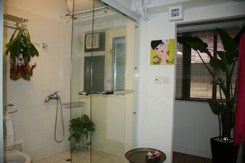 Apple Inn (Causeway Bay)