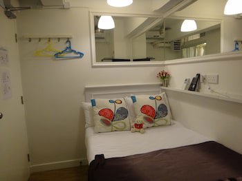 Apple Inn (Causeway Bay)
