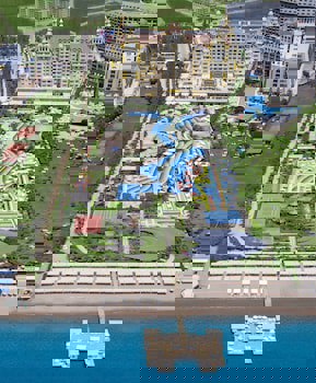 Royal Holiday Palace