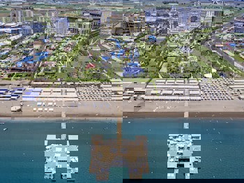 Royal Holiday Palace