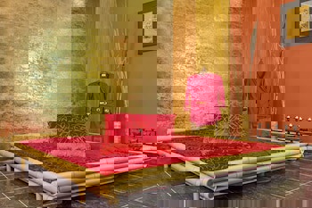 Royal Holiday Palace