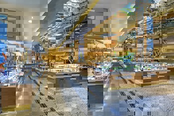 Royal Holiday Palace