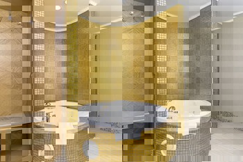 Royal Holiday Palace