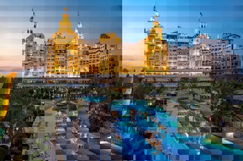 Royal Holiday Palace