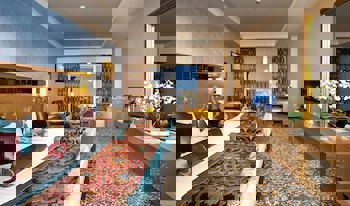 Royal Holiday Palace