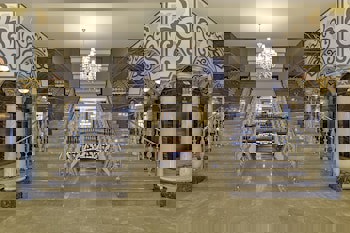 Royal Holiday Palace