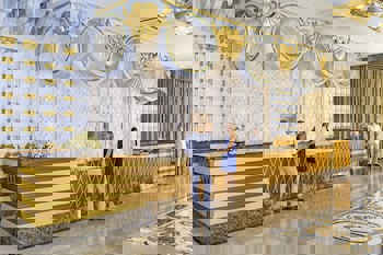 Royal Holiday Palace