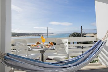 Hs Milfontes Beach