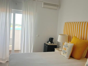 Hs Milfontes Beach
