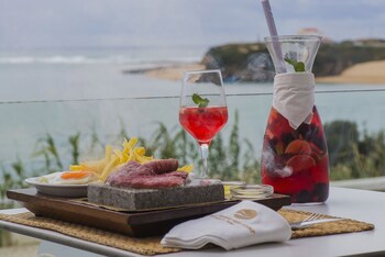 Hs Milfontes Beach