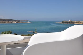 Hs Milfontes Beach