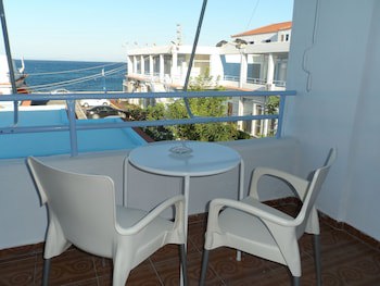 Seafront Studios & Apartments galeri fotoğrafı