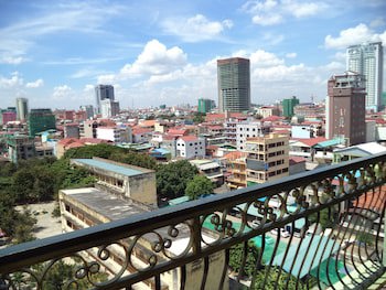 Go In Hotel