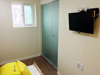 24 Guesthouse Myeongdong Avenue