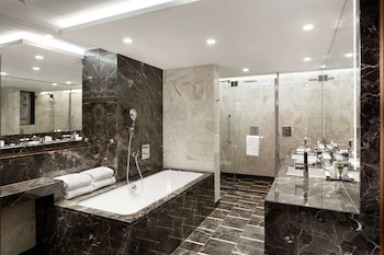 Doubletree By Hilton Hotel & Conference Centre Warsaw