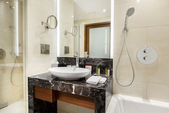 Doubletree By Hilton Hotel & Conference Centre Warsaw