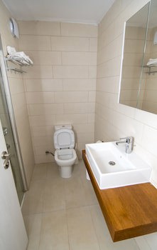 New Brookfields Hotel