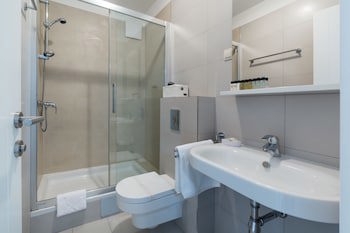 Bb Residence