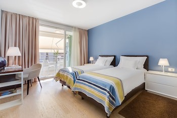Bb Residence