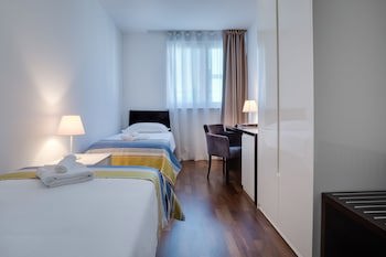 Bb Residence