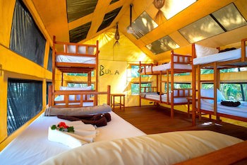 Barefoot Manta Island