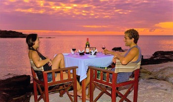 Barefoot Manta Island