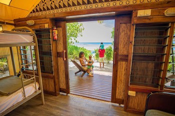 Barefoot Manta Island