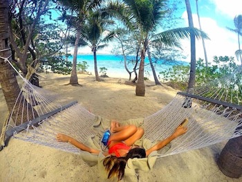 Barefoot Manta Island
