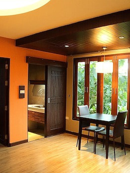 Burapa Boutique