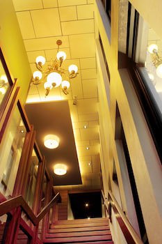 Burapa Boutique