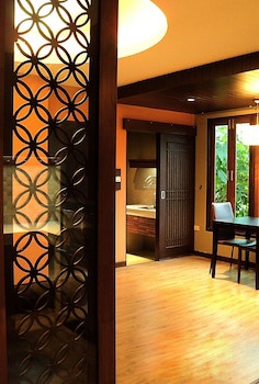 Burapa Boutique