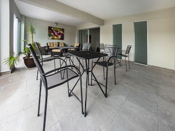 Casabella Art/Boutique Hotel