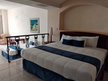 Casabella Art/Boutique Hotel