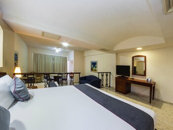 Casabella Art/Boutique Hotel