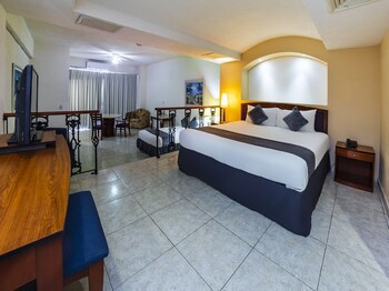 Casabella Art/Boutique Hotel