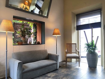 El Palomar Hotel
