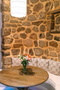 El Palomar Hotel