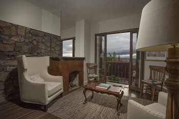 El Palomar Hotel