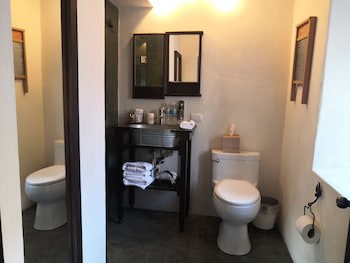 El Palomar Hotel