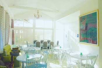 Hotel Ivania's
