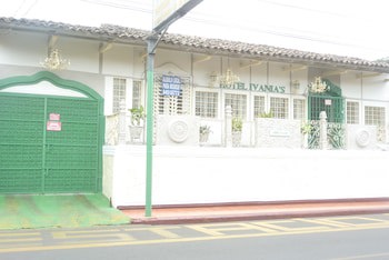 Hotel Ivania's