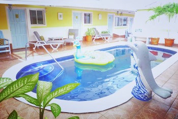 Hotel Ivania's