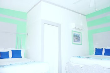 Hotel Ivania's