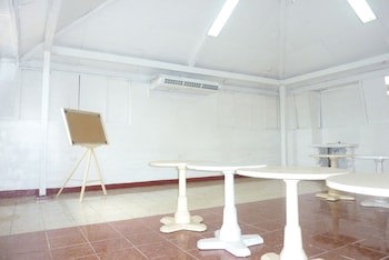 Hotel Ivania's