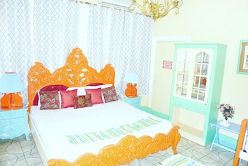 Hotel Ivania's