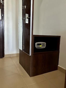 Baron Hotel