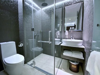 Bliss Hotel Singapore