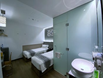 Bliss Hotel Singapore