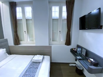 Bliss Hotel Singapore
