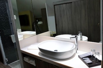 Bliss Hotel Singapore